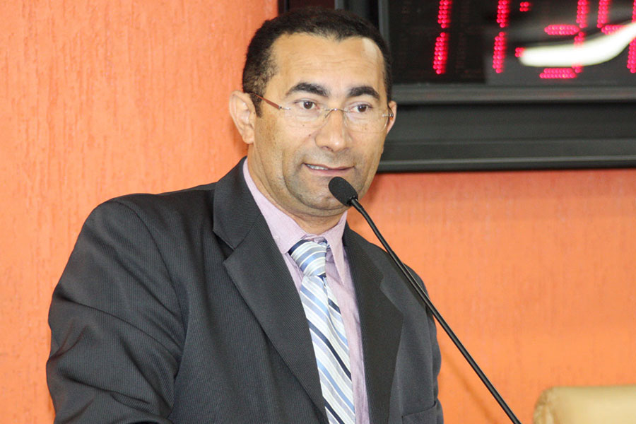 Eduardo Toledo