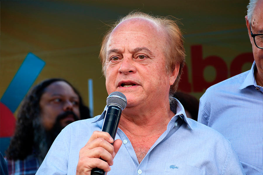 Eduardo Toledo