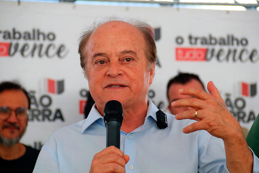 Eduardo Toledo